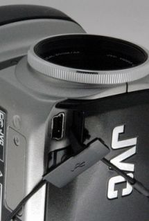 JVC Everio GZ MC200U Camcorder 4GB Microdrive Retail Box Accessories