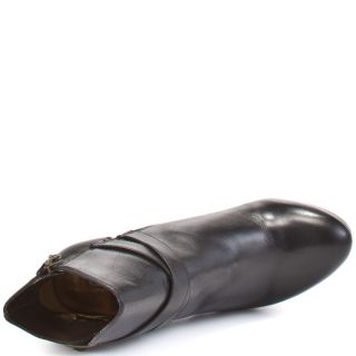 Nexus   Black Leather, Charles David, $219.99,