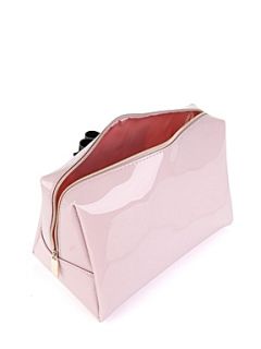 Makeup Cases & Washbags   