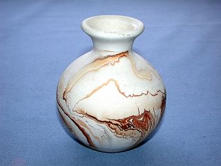 Vintage Nemadji Indian Kettle River Pottery Vase