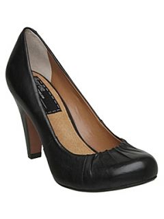 Bertie Amos pleated front court shoes Black   