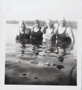 1920s Photo Bathing Swimsuit Men Women Lake Harmony Pocono PA