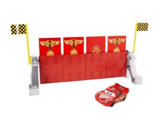 Finish Line Frenzy Game with Lightning McQueen Diecast Car