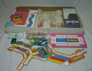 Mall Madness Pink Box Electronic Shopping Spree 3D Board Game Vintage