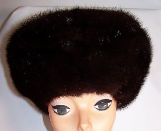 This is a vintage 1960s Leslie James ladies sable mink fur hat. It is