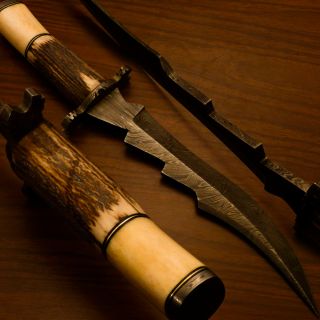 Michelle Johnsons Custom Hand Made Damascus Hunting Knife Stag & Bone
