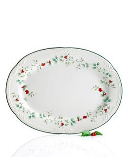 Pfaltzgraff Dinnerware, Winterberry Oval Platter