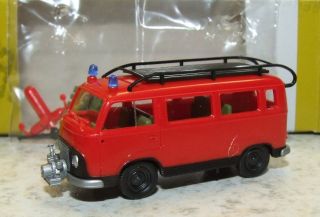 743280 Minitanks Feuerwehr Ford 1000 Bus m. Vorbaupumpe H0 187