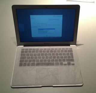 MacBook Air MD231D/A, 13,3 Zoll, Intel Core i5, 128 GB SSD, Wie Neu