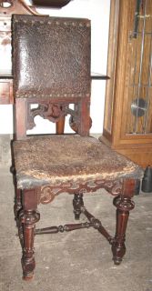Auch der Sitz ist im originalen Zustand, um ihn als Sitzmöbel zu