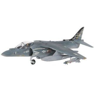 04038   AV 8B Harrier II plus im Maßstab 1144 Spielzeug