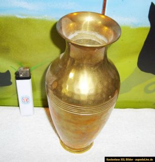 Schöne Vase aus gehämmertem Messing, made in India