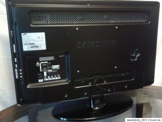 Samsung LE32C450 81,3 cm (32 Zoll) 720p HD LCD Fernseher LE32C450E1W