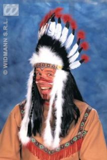Ein Indianerkopfschmuck in den Farben schwarz, weiß und rot aus