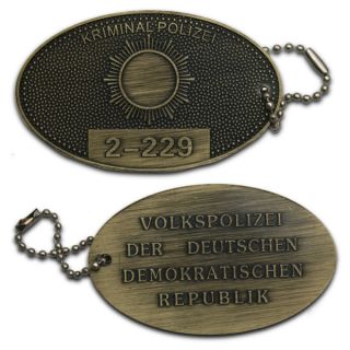 001 Kripomarke DDR Volkspolizei Polizeimarke Dienstmarke Kripo Police