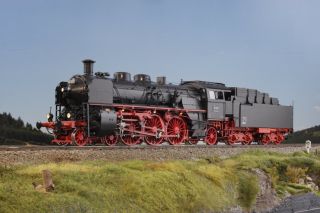 KM 1 Spur 1 101811 Dampflokomotive BR 18 528 Ep.IIIb V , OVP