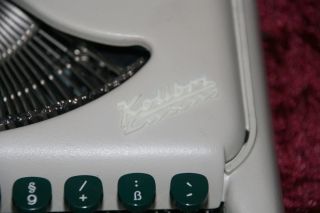 Vintage Kolibri Luxus   Typewriter by Groma 1950`s / DDR Reise
