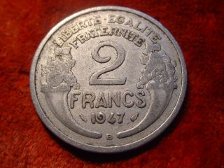 1947 B 2 FRANCS REPUBLIQUE FRANCAISE LIBERTE EGALITE FRATERNITE 688