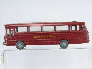 Wiking H0 709/3 B Autobus MB O 302 (AD827)