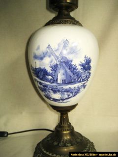 alte Petroleumlampe ca. 1900, Groß 60cm – Messing – Porzellan