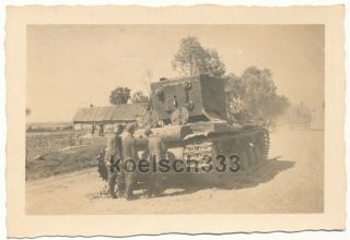 Foto KW II Panzer Gigant Panzerjäger Beute Tank Wehrmacht Ostfront