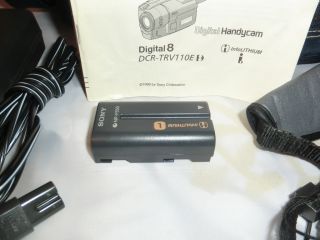 Sony Handycam DCR TRV110E Digital 8 / Hi8 Camcorder, 1 Jahr Garantie