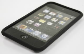 iPod Touch 4 4G Silikon Gummi Tasche Schwarz Case Hülle + Schutzfolie