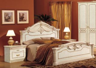 Klassisches Doppelbett Bett Stilmoebel aus Italien Luxus Hochglanz