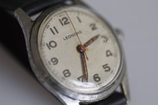 Eine sehr selten angebotene Leonidas Uhr, mit Handaufzug und sehr