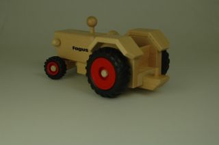 FAGUS Traktor 10.21 Holz NEU