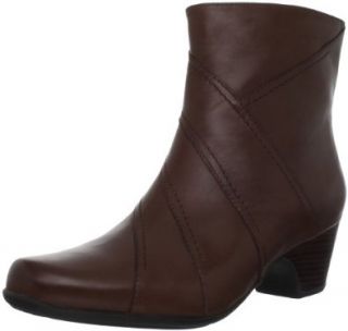Clarks Womens Leyden Candle Ankle Boot: Shoes