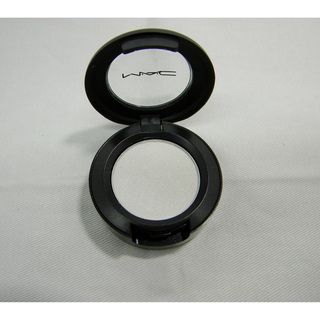 MAC White Frost Eye Shadow (Unboxed)
