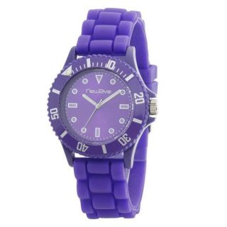 Montre en silicone sur bracelet de coloris violet. Cadran violet doté