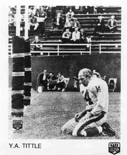 Y.A. TITTLE NEW YORK GIANTS 8 X 10 SPORTS BLOOD PHOTO