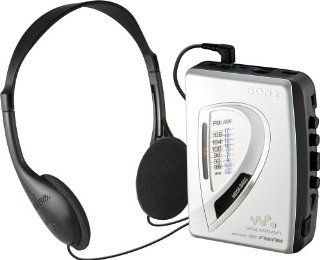 Sony WM FX197 AM/FM Cassette Walkman  Players
