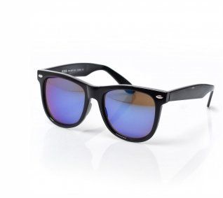 80s   Colored Plastic Wayfarer Sunglasses with Revo Lens